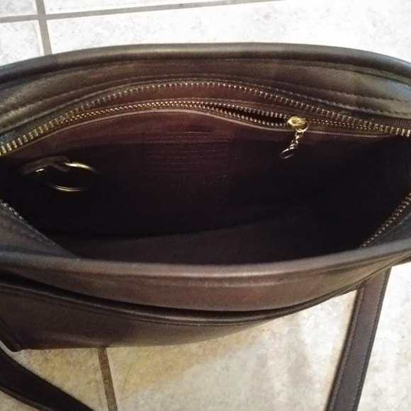 Vintage Coach Brown Leather Bag - Picture 3 of 9